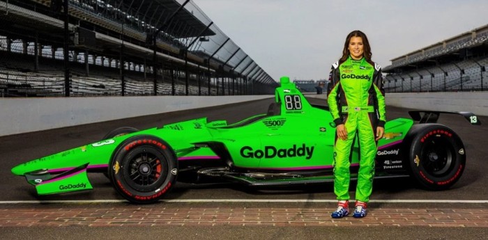 Danica se despide en las Indy500