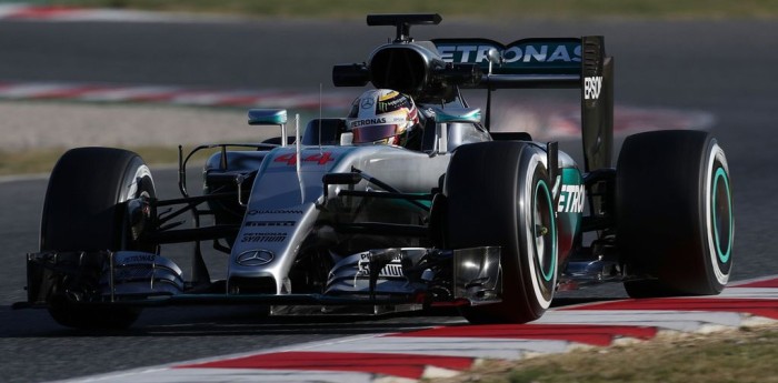 Hamilton puso primera en Silverstone