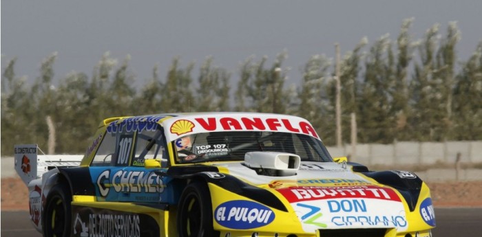 Degomouis dominó el viernes de TC Pista