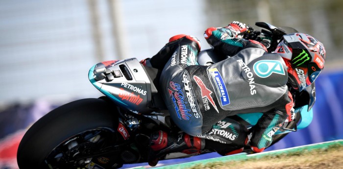 Quartararo ganó por primera vez y Márquez sufrió una dura caída