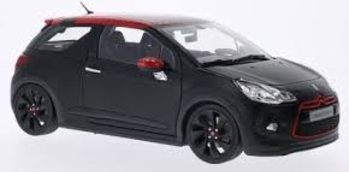 UN CITROËN DS3 PARA EL PISTA