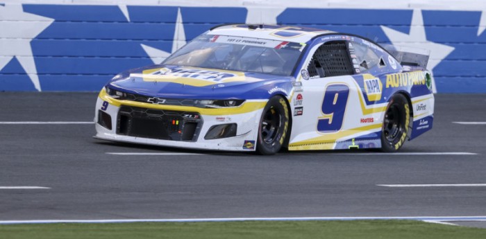 Nascar en Charlotte y gran demostración de Chase Elliott