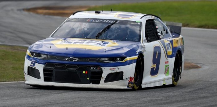 Chase Elliott ganó la Pole Position para la carrera del sábado en Dover