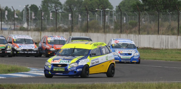 Etcheveste y Vázquez se quedaron con las series de la clase 2 en Río Cuarto