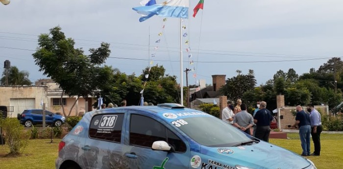 El campeón de Rally que rindió un homenaje a los Veteranos de Guerra