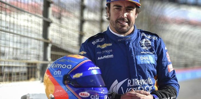 Alonso decepcionado no pone excusas y defiende a McLaren