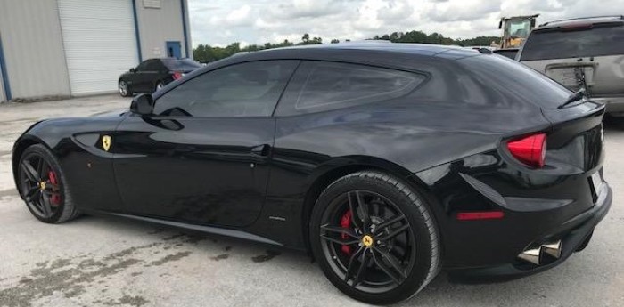 La Ferrari que se vende a un precio insólito pero tiene un detalle