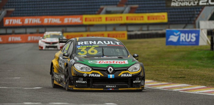 El Renault de Fineschi, el auto más rápido de la historia en el circuito 9
