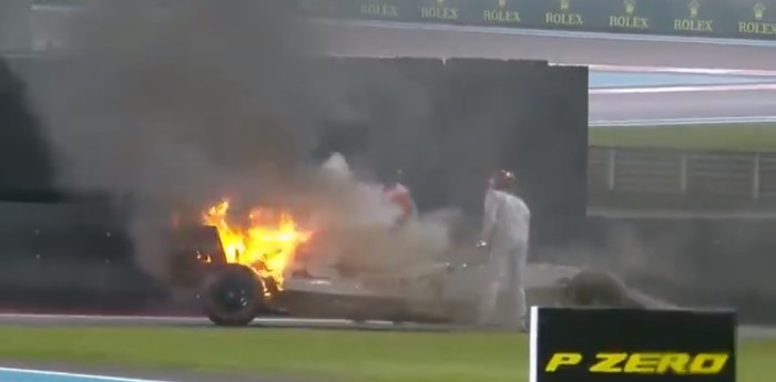 Fuego en el Alfa Romeo de Raikkonen