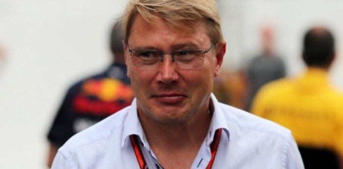 Mika Häkkinen aplaude la estrategia de Mercedes