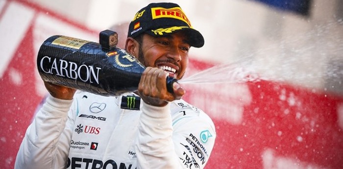 Hamilton: “Estamos haciendo historia con Mercedes”