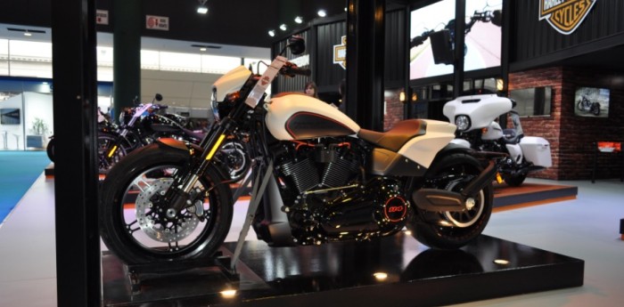 Entre clásicos, Harley Davidson presenta la FXDR 114 en el Salón