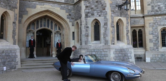 Boda Real: Harry y Meghan en un Jaguar