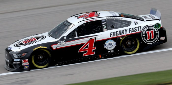 Nascar: Harvick el más ganador del año larga en pole en Texas