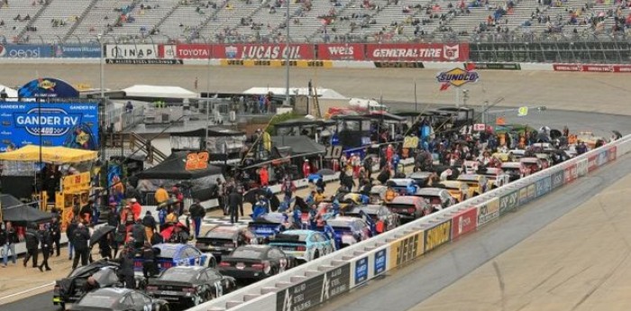 Nascar en Kansas Kevin Harvick larga desde la pole este jueves