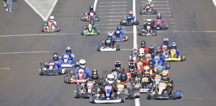 Impactante vuelco en karting