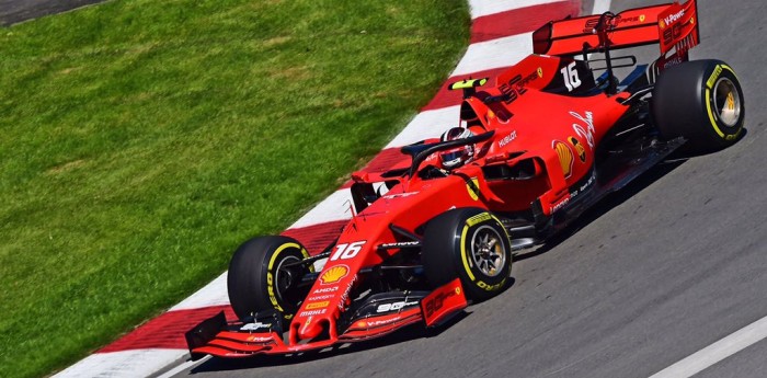 Primero Leclerc con golpes de Hamilton y Verstappen