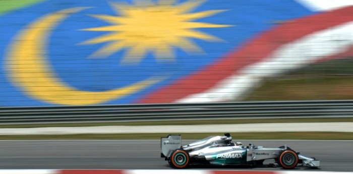 Domina Mercedes en el "festejo" de Button