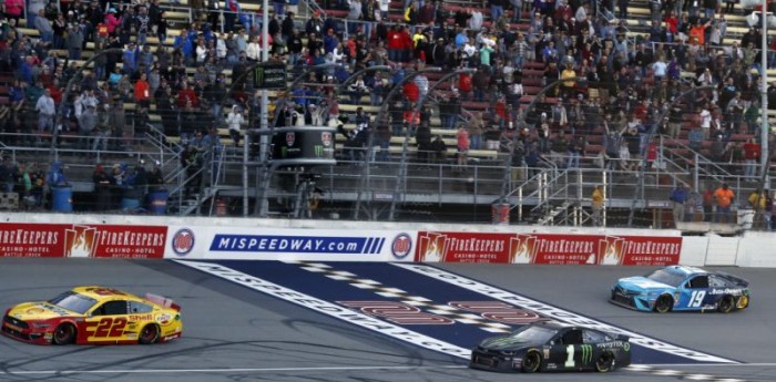 Lunes de Nascar con el sello del Campeón Joey Logano