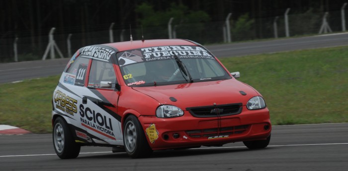 Lucas Garro hizo la pole en clase 2