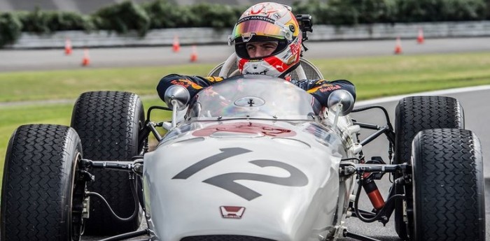 Max Verstappen se metió en la historia de Honda
