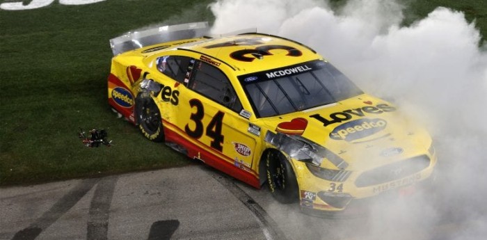 Nascar: Michael McDowell ganó la Daytona 500 en accidentado final