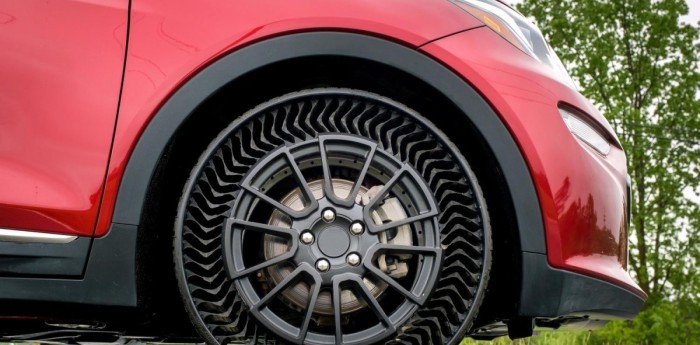 Michelin presentó un neumático que no se pincha