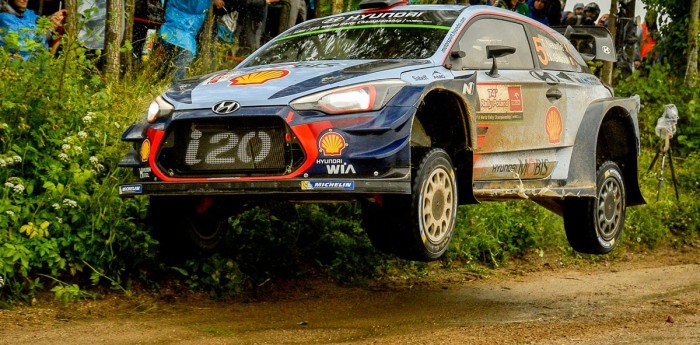 Neuville y Tanak vienen Palo y Palo en Polonia