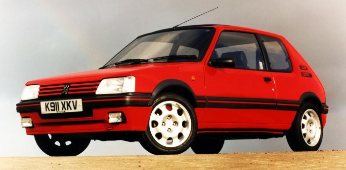 Peugeot 205 el "cachorro" francés 