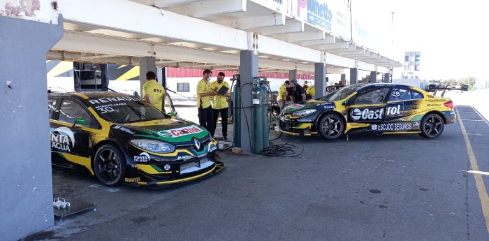 El equipo Renault está probando en Alta Gracia