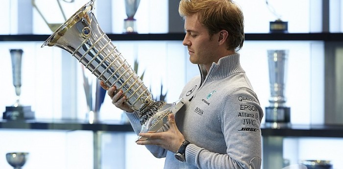 Polémica con el trofeo de la F1: Rosberg lo devolvió dañado