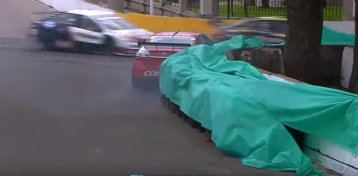 A bordo: Rossi y sus complicaciones para llevar su Toyota