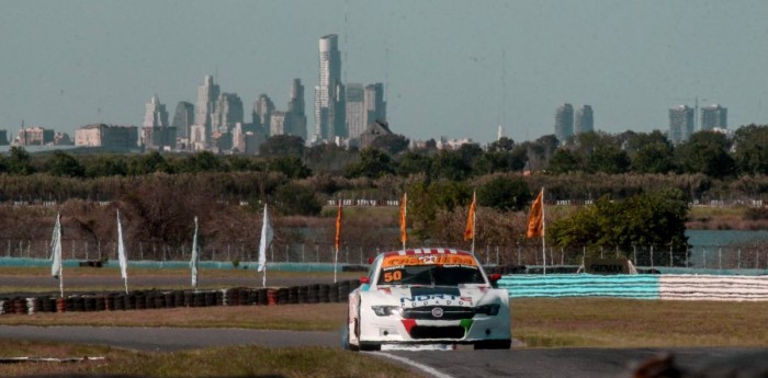 Sánchez apareció en el final y se quedó con la pole en el Series