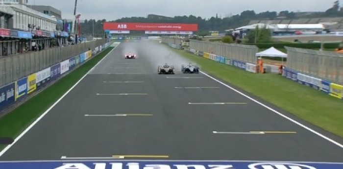 Varios autos de la Fórmula E se quedaron sin batería en la última vuelta