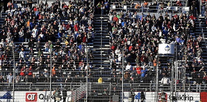 NASCAR correrá sin público en las tribunas