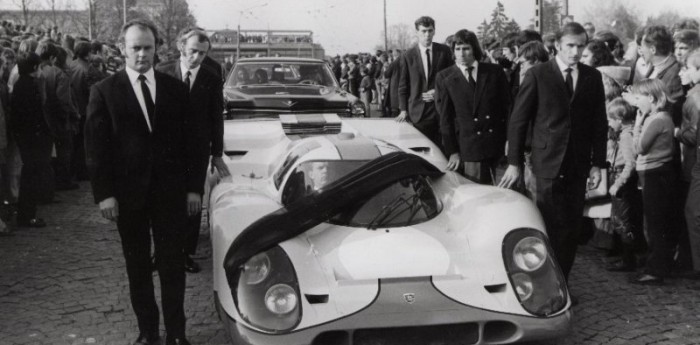 El Porsche que acompañó a su piloto al destino final