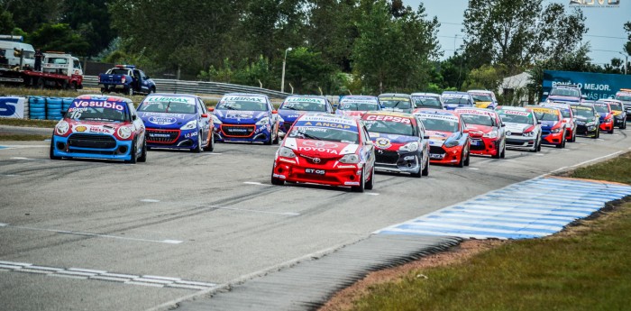 Fernando Etchegorry con Toyota ganó en Superturismo 