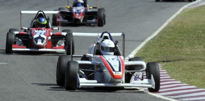 El MR Racing mantiene su sueño de campeonato con Tadeo Vicente
