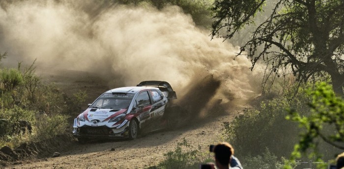 WRC: Tanak sigue intratable y amplia ventajas