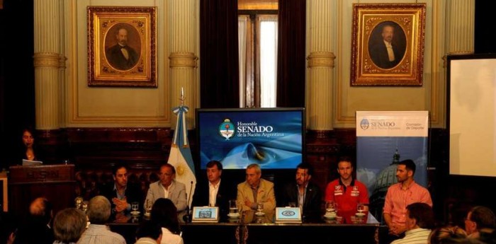 El TC se presentó en el senado