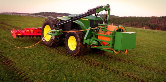 Ya funciona el primer tractor eléctrico y autónomo