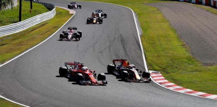 Verstappen: "No me desagradaría la idea de estar en Ferrari"