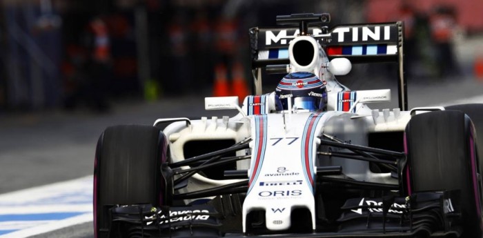 Bottas al frente