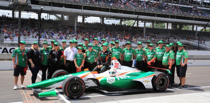 El argentino Ricardo Juncos hace historia en Indy 500