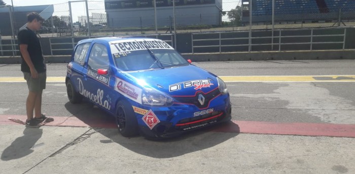 Sebastián Di Bella volvió a subirse a un auto de carreras