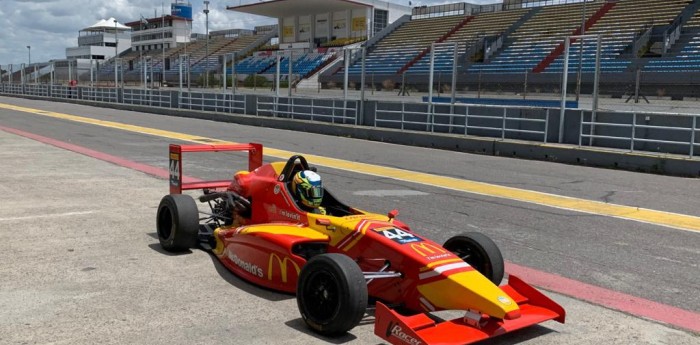 Los equipos de la Fórmula Renault 2.0 giraron en el Gálvez