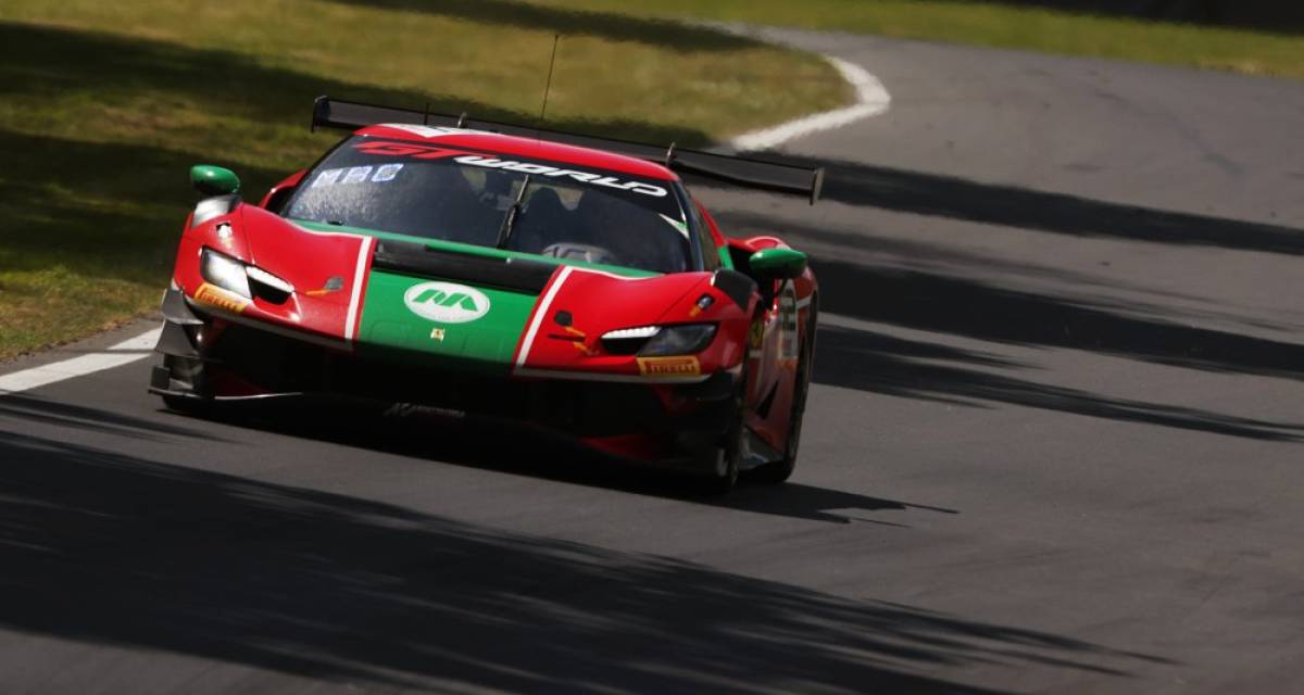 GT World Challenge Europe: Siebert conquistó la victoria en la 1ra final en Brands Hatch