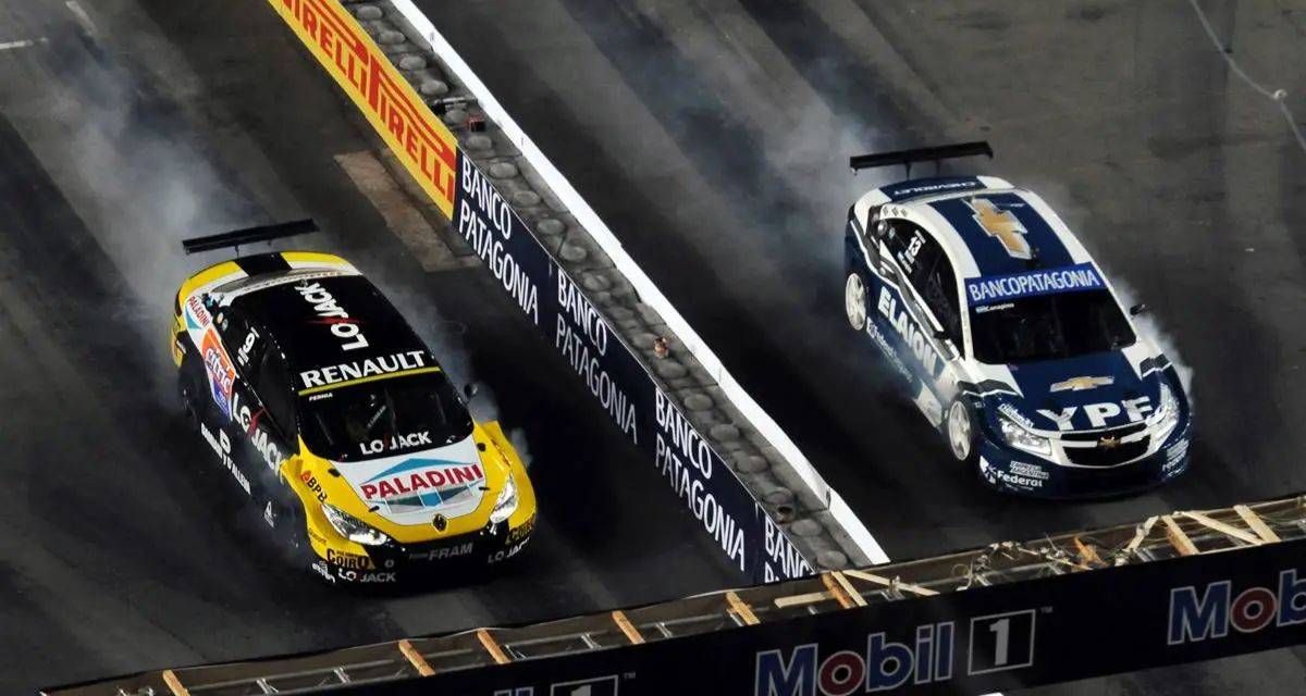 Cuando el TC2000 llevó el automovilismo al Estadio Único de La Plata: “Era como salir a una corrida de toros”
