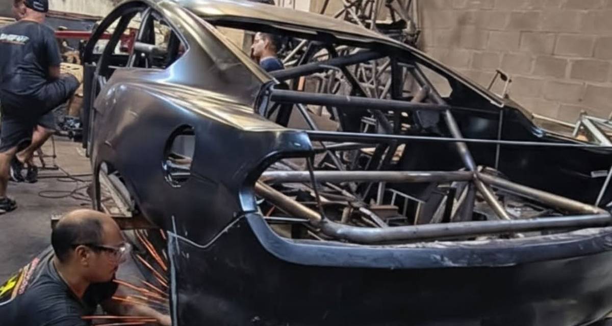 TC: ¡A pleno! El Savino Sport ya está enchapando el nuevo Mustang para Trosset