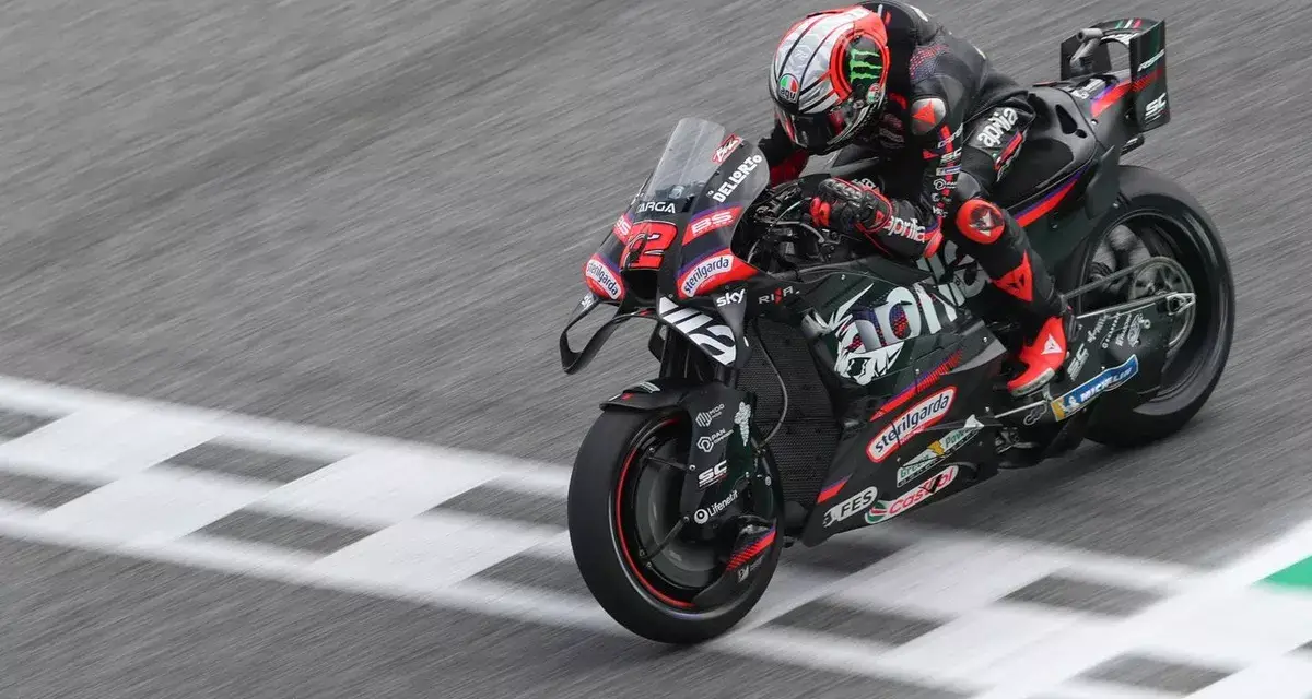 MotoGP: Bezzecchi ganó en Tailandia y Ducati se quedó sin podio tras el abandono de Márquez